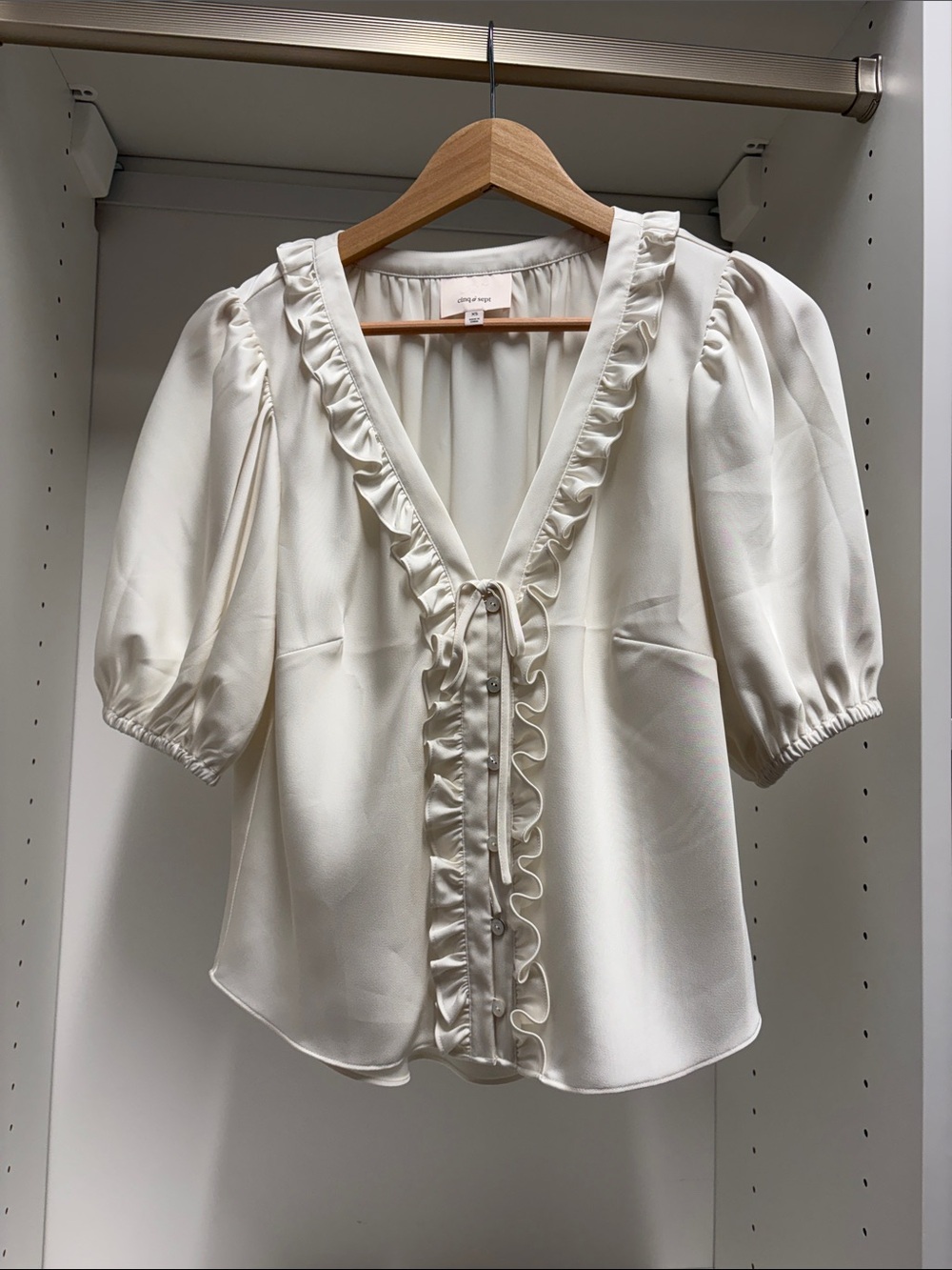 cinq a sept Cream Ruffled V-Neck Puff Sleeve Blouse